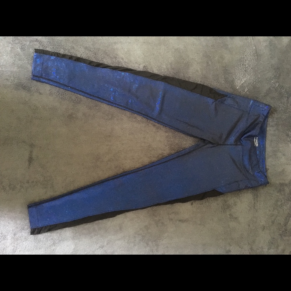Shiny dark blue tights